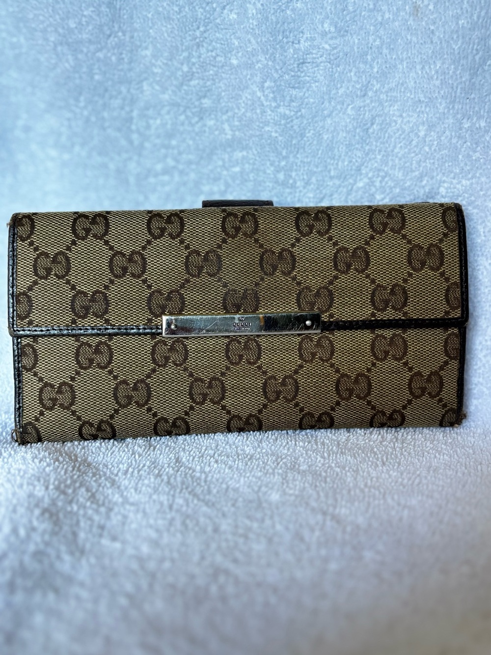 Gucci Beige Brown GG Canvas Continental Wallet with Metal Logo Plate